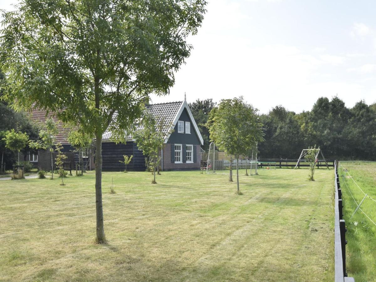 Holiday Home On Former Island Wieringen Oosterklief Bagian luar foto